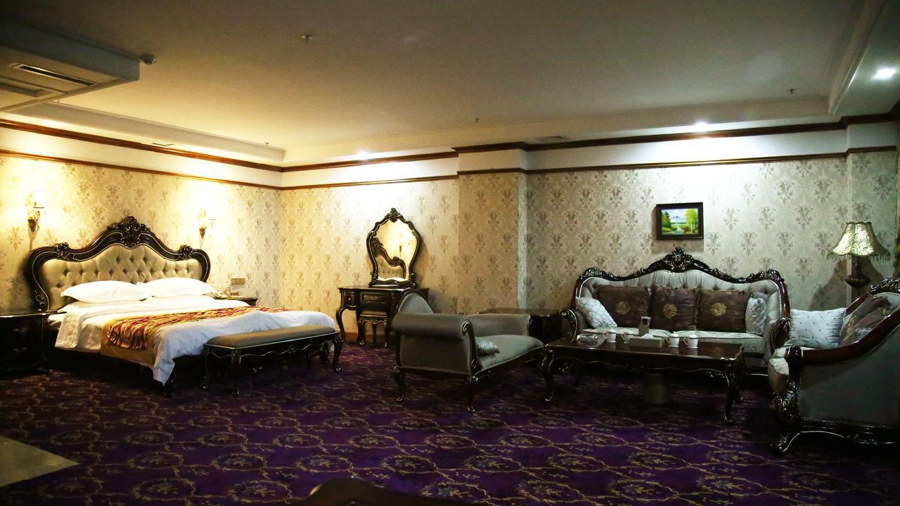Nurlan Hotel Κάσγκαρ Εξωτερικό φωτογραφία