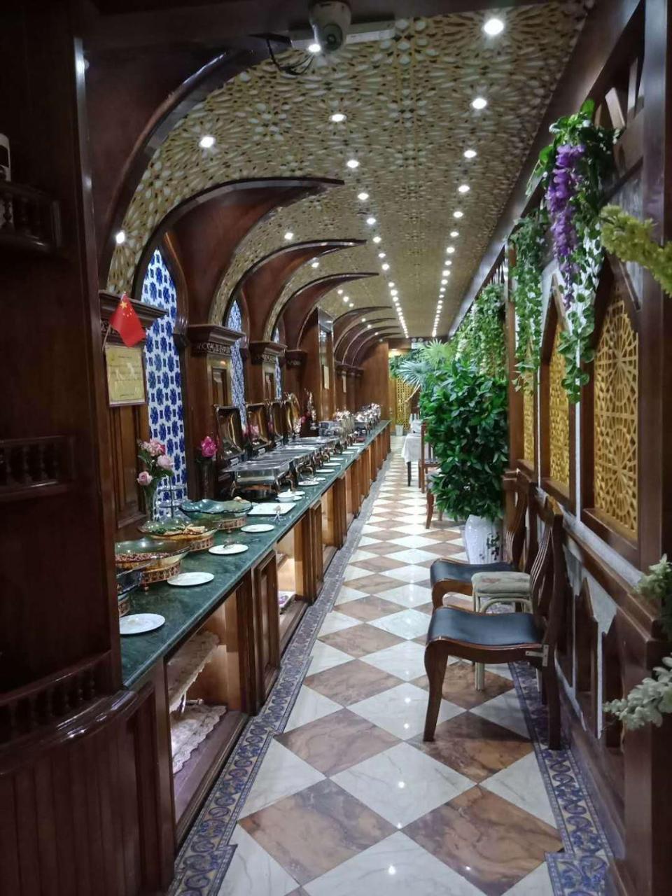 Nurlan Hotel Κάσγκαρ Εξωτερικό φωτογραφία